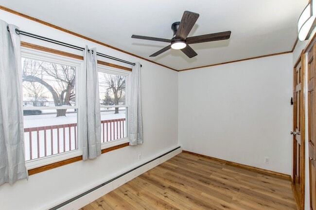 Building Photo - 3083 Ready Rd