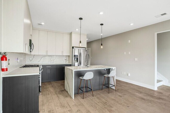 Building Photo - 2812 Georgia Ave NW