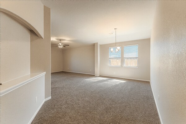 Building Photo - 2220 Cedar Vly Dr
