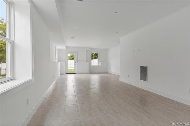 Building Photo - 109 Park Ave