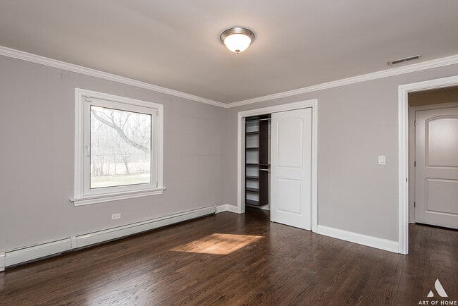 Building Photo - 106 Sharon Dr