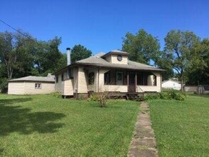 Building Photo - 4751 Navarre Rd SW