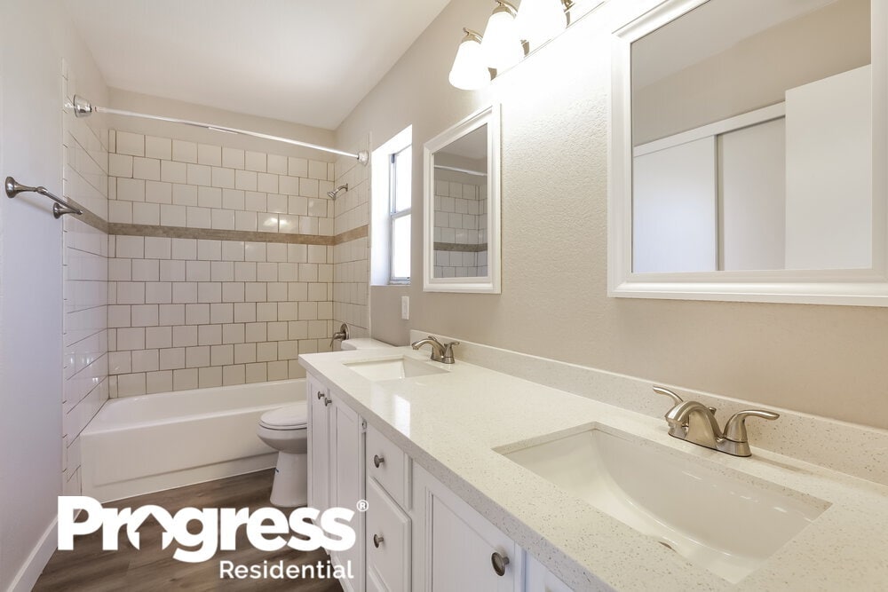 Building Photo - 800 Rock Springs Dr