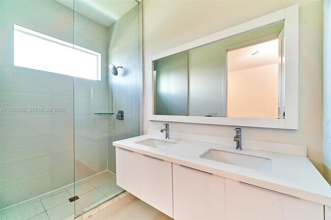 Building Photo - 10447 NW 66th St