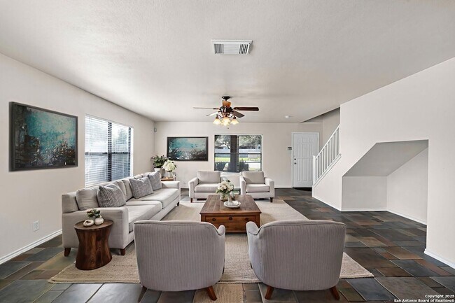 Building Photo - 9711 Diamond Cliff Dr