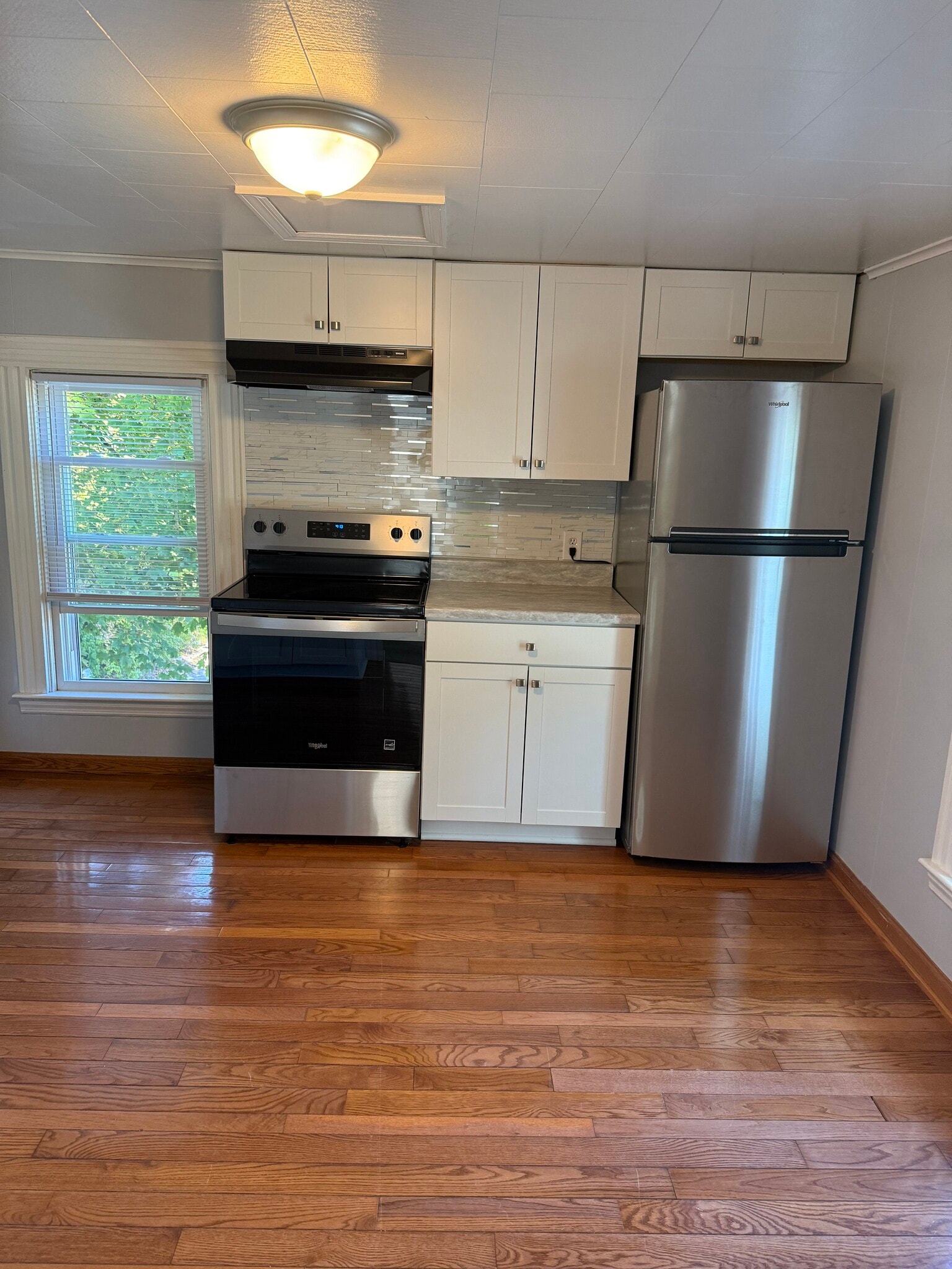 Building Photo - 110 Lake Ave