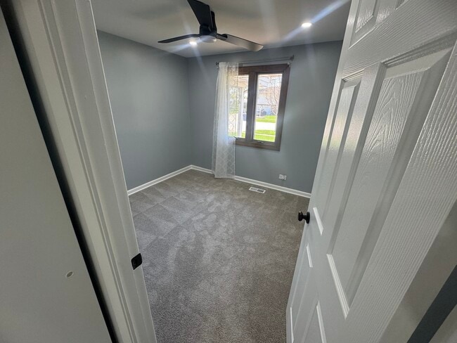 Building Photo - 1310 Somerset Ln