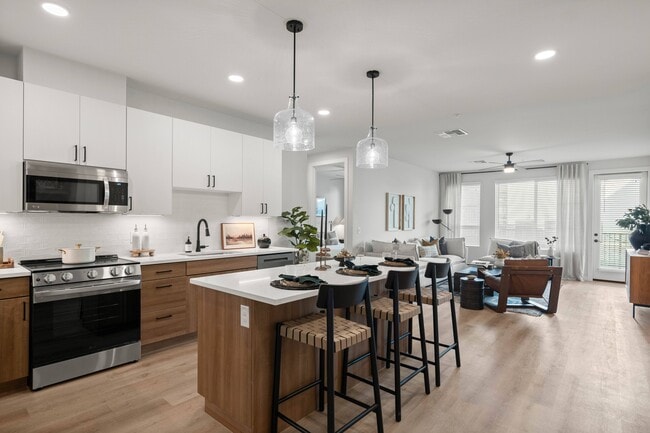 Building Photo - The George