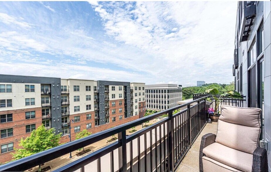 Building Photo - 145 Riverhaven Dr