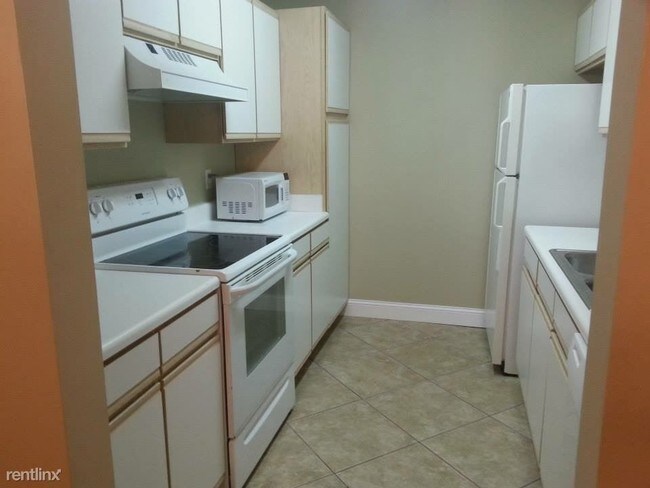 Building Photo - 3 br, 2 bath Condo - Rolling Hills condo F41