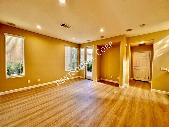 Building Photo - 24162 Willowbrooke Ct