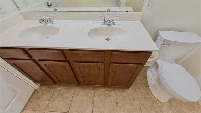Building Photo - 5713 Nelson Oaks Dr