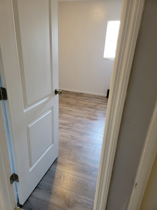 Primary Photo - 914 SW 8th Ave