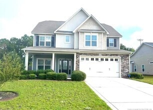 Building Photo - 3920 Pleasantburg Dr