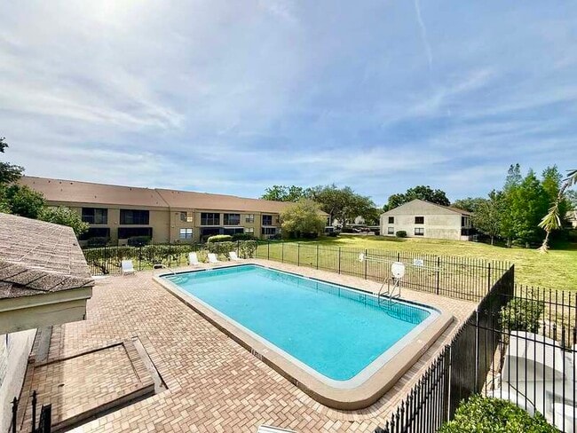 Building Photo - 5143 Puritan Cir