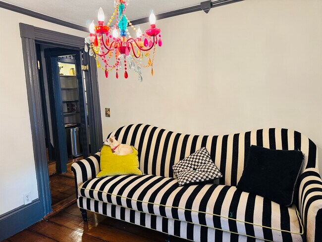 Building Photo - 125 Essex St