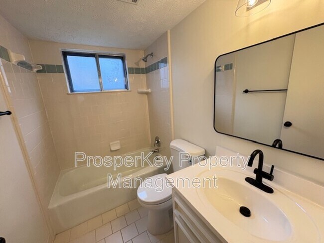 Building Photo - 6354 Old Post Ct