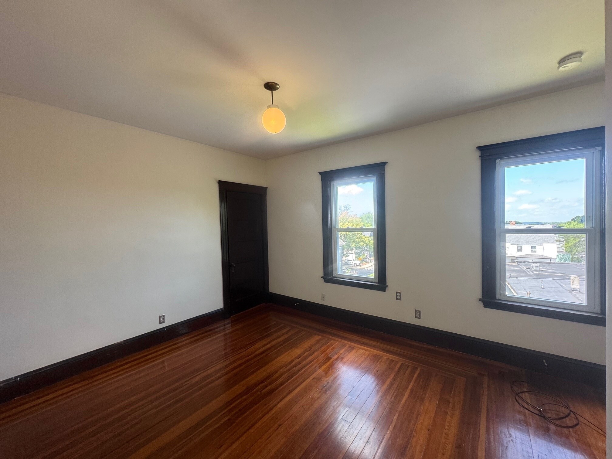 Building Photo - 298A Highland Ave