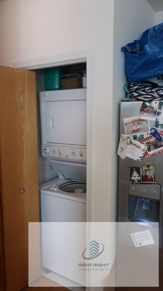 Building Photo - 850 N Wood St