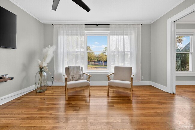 Building Photo - 1410 W Gregory St