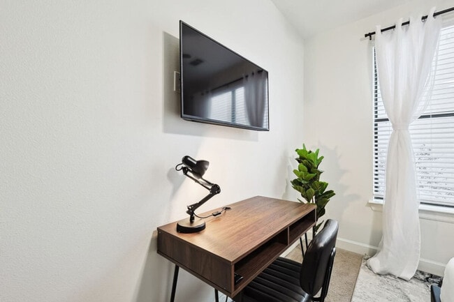 Building Photo - 5445 Town and Country Blvd