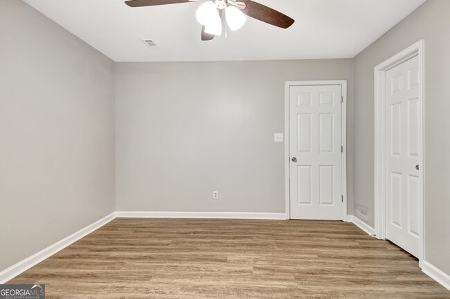 Building Photo - 338 Summer Pl