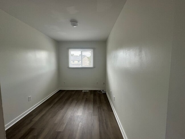 Building Photo - Georgetown Forest Townhomes off Old Forest Road