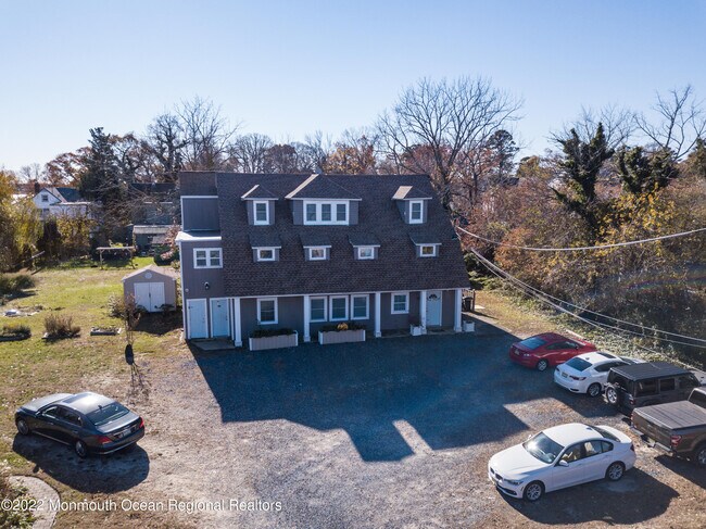 Building Photo - 154 Vansant Ave