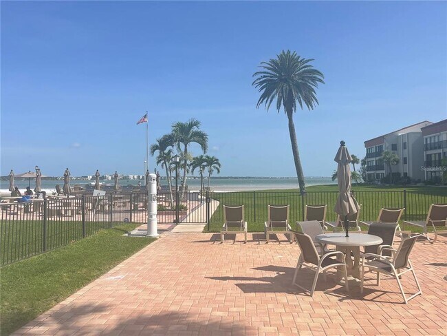 Building Photo - 851 Bayway Blvd