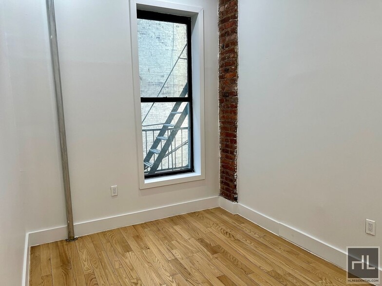 Building Photo - BEDFORD AVENUE