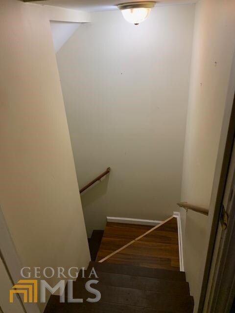 Building Photo - 552 Magnolia Dr