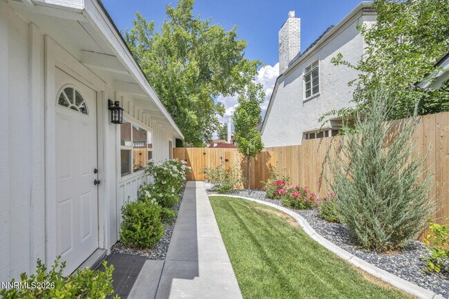 Building Photo - 574 Reno Ave