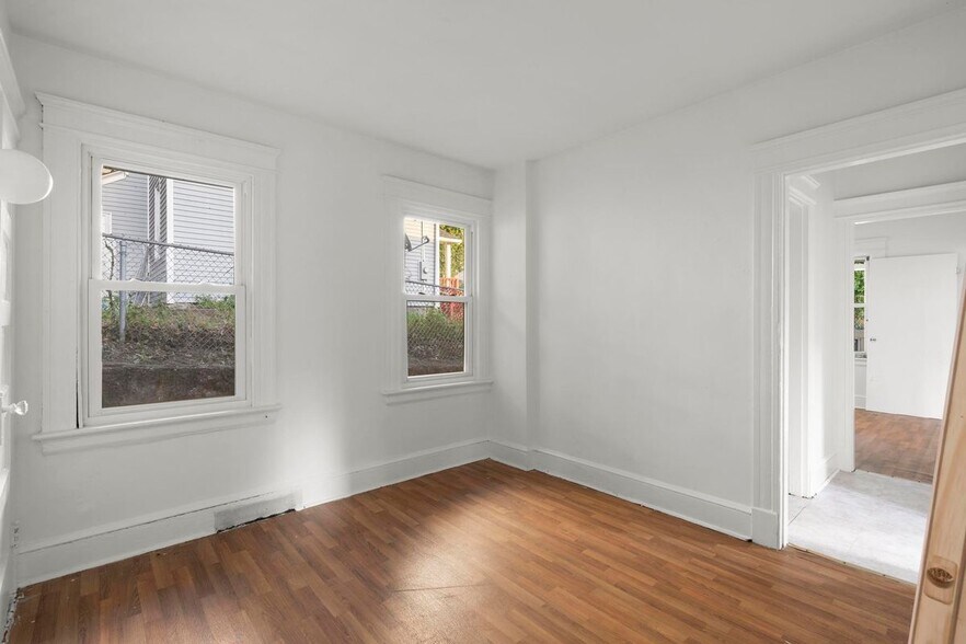 Building Photo - 97 Wall St