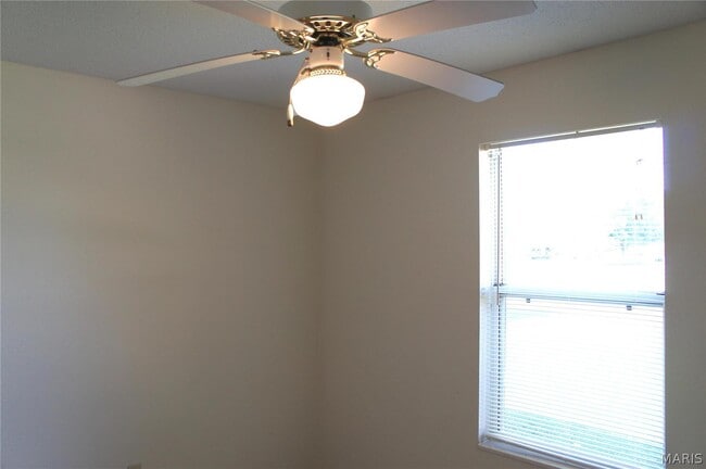 Building Photo - 1631 Thunderbird Ln