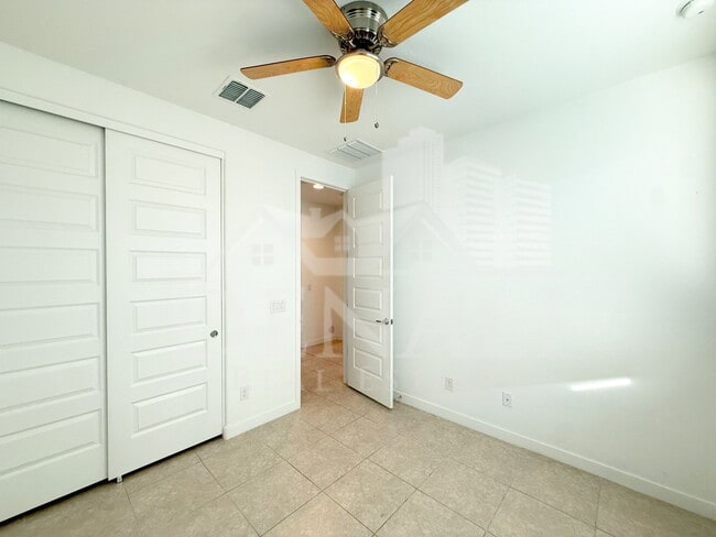 Building Photo - 11682 N 188th Dr