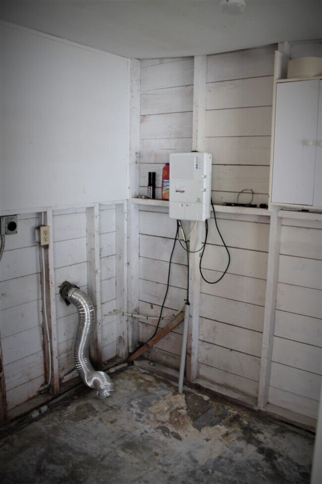 Building Photo - 55+ Spacious 2 bed 2 bath SIERRA DAWN HOME!