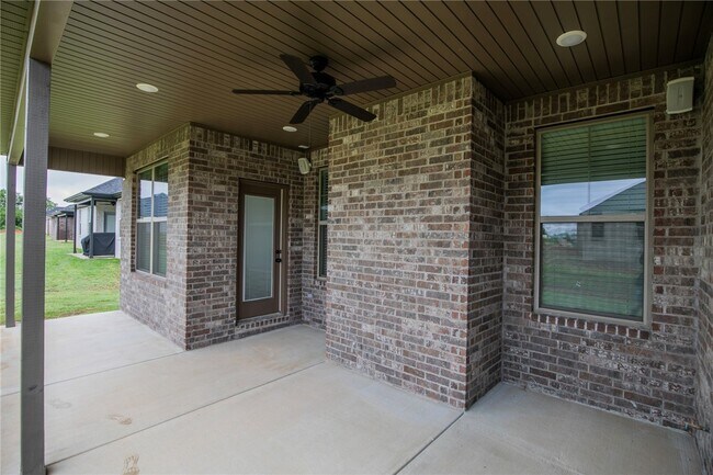 Building Photo - 7843 Range