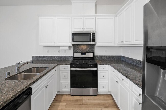 Building Photo - Village of Escaya - 3 Br 2.5 Ba - 2 car attached garage - must see this fabulous community!