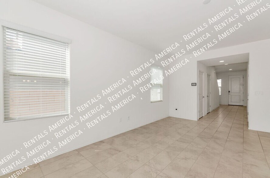 Building Photo - 7433 Via Casa Elegante