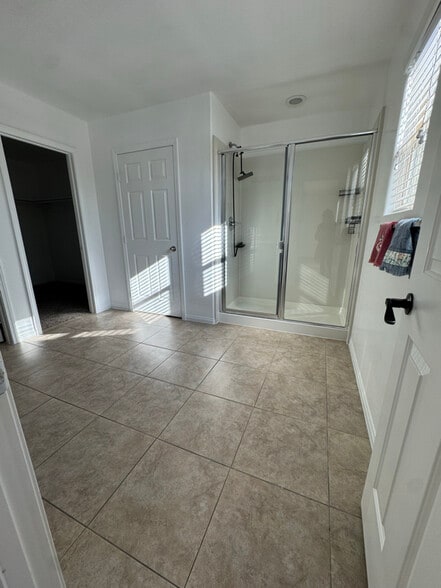 Building Photo - 123 Volans Ave