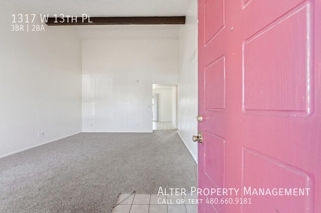 Building Photo - 1317 W 13th Pl