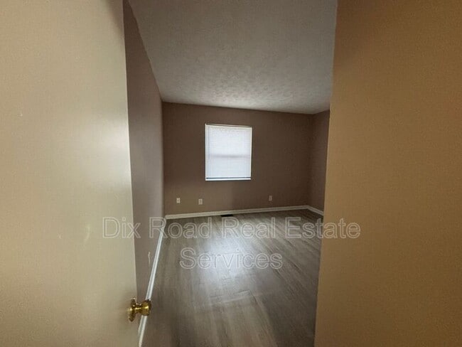 Building Photo - 3312 Burgoyne Dr