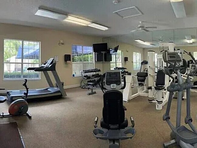 Building Photo - Fully Furnished 1 bed/ 1 bath Island Square Condo