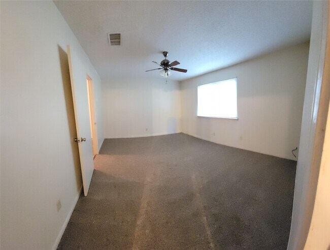 Building Photo - 2139 Shiveley Cir