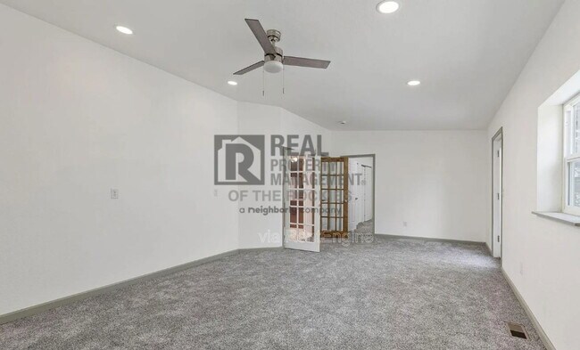 Building Photo - 773 Johnson Ave