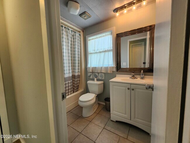 Building Photo - 126 Phoenetia Dr