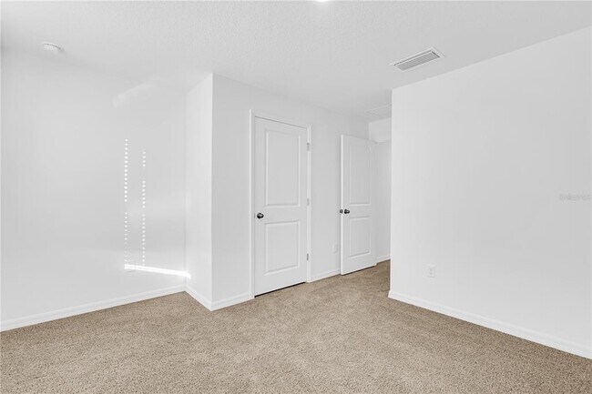 Building Photo - 16329 LAKELET Aly