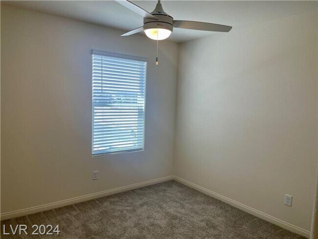 Building Photo - Brand New 4 Bedroom Townhome-Sunrise Manor