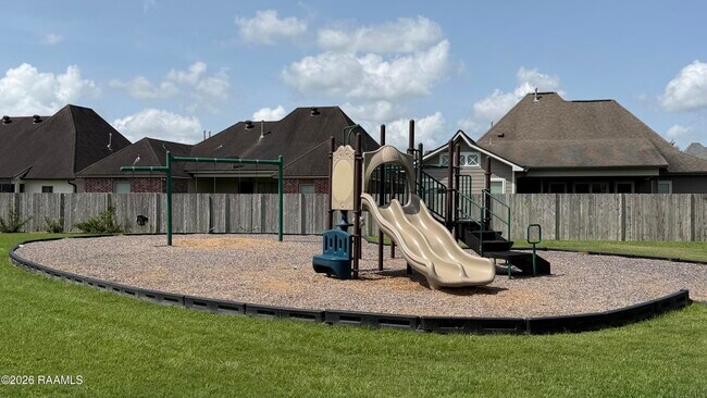 Building Photo - 113 Beauchamp Ln