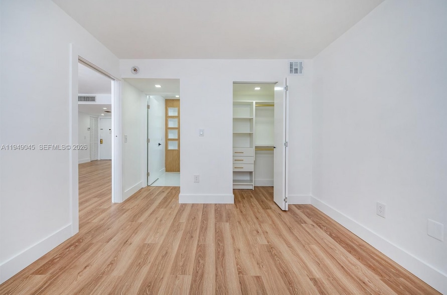 Building Photo - 8415 SW 107th Ave
